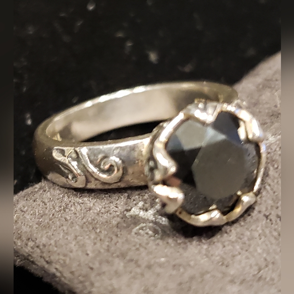SOLD Silpada Sterling Silver Burnished Beauty Ring R2991 Size 6